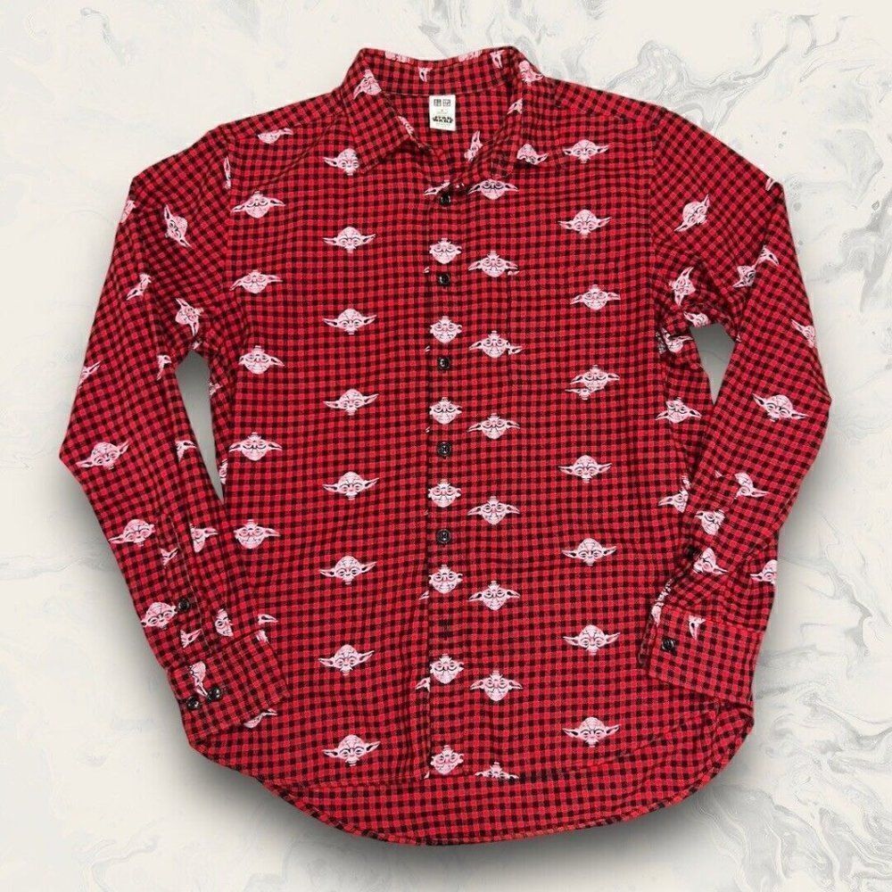 Star Wars Uniqlo Yoda Plaid Flannel Button Down Shirt Men’s Size Medium